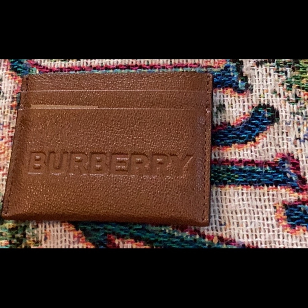 Burberry Sandon leather card case. NWT. Brown.